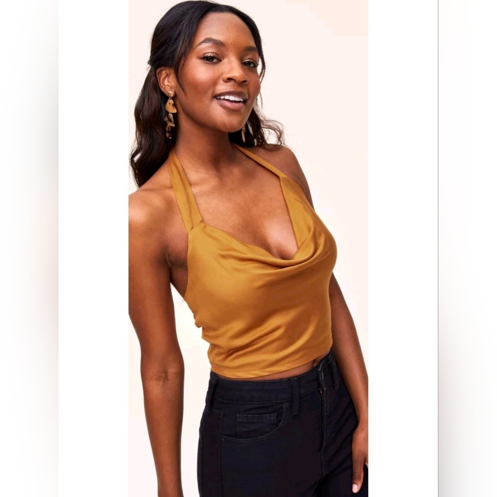 NWT Adore Dune Halter Top